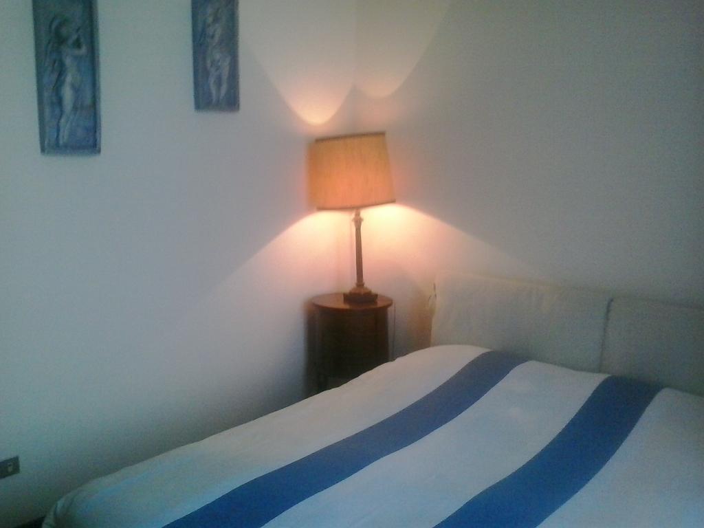Appartamento Via Comune Antico Mailand Zimmer foto